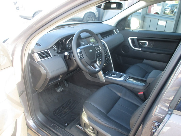 Land Rover Discovery Sport 2.0 TD4 180 HSE, 7-Sitzer Land Rover Land Rover Discovery Sport 2.0 TD4 180 HSE