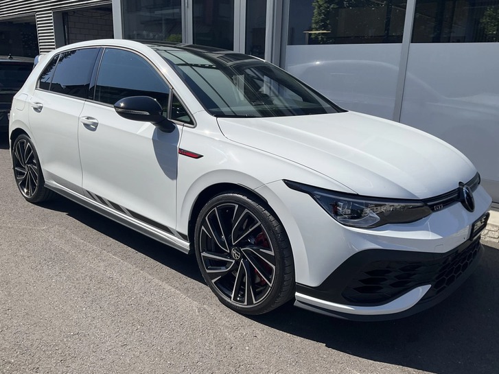 VW Golf GTI Clubsport 2025 â?? High-Performance & Comfort VW VW Golf VIII 2.0 TSI GTI Clubsport DSG
