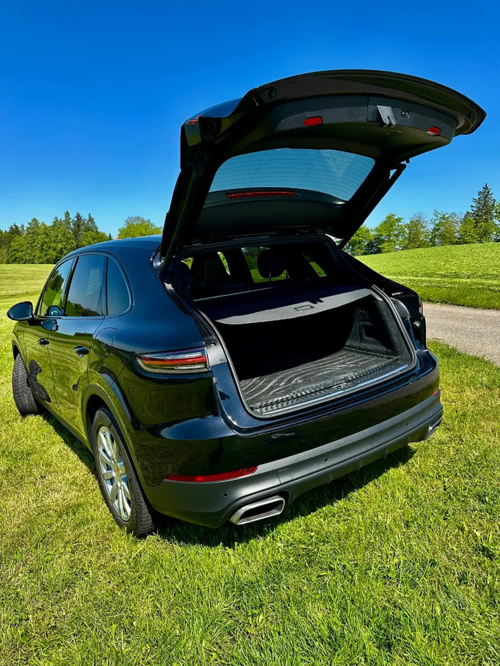 Porsche Cayenne E-Hybrid: Luxuriös, Sparsam, Innovativ Porsche Porsche Cayenne 3.0 V6 E-Hybrid