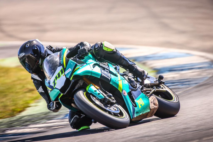 YAMAHA YZF-R1 ABS 2017 - Ready to Race, Unfallfrei YAMAHA YAMAHA YZF-R1 ABS