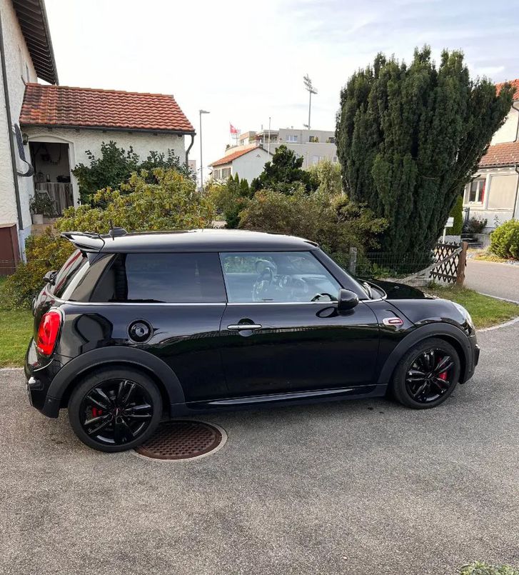 Mini Cooper John Works 2.0i - Top Zustand, ab Service Mini Mini Mini F56 2.0i John Cooper Works SAG