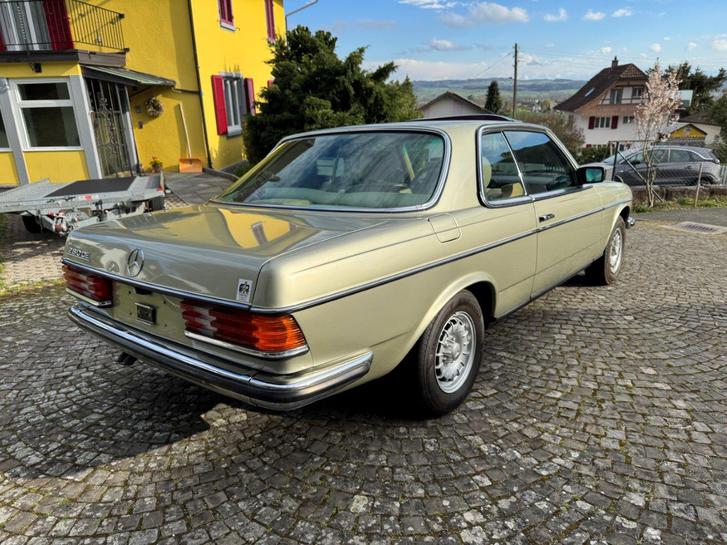 Mercedes-Benz C123 Coup 280 CE - Rares Schmuckstück Mercedes-Benz Mercedes-Benz C123 Coupé 280 CE