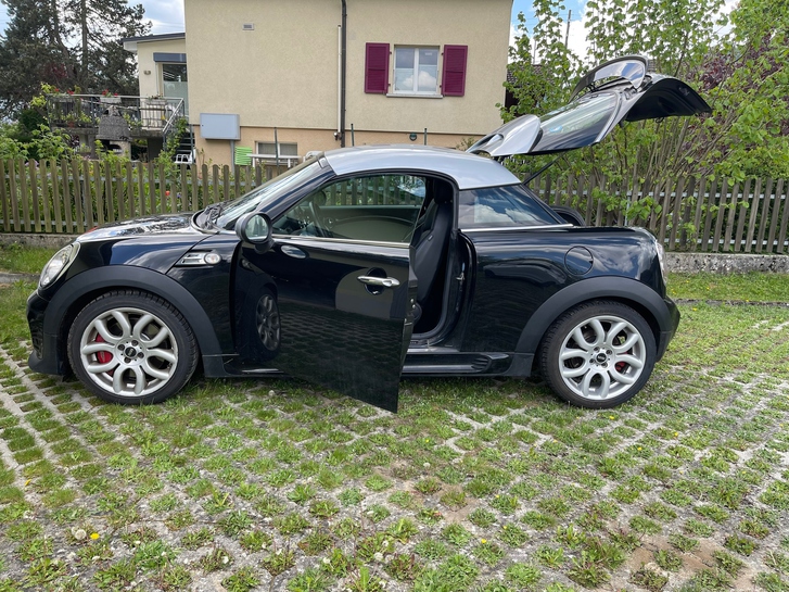 Sportlicher Mini Coup JCW 1.6i in Schwarz Mini Mini Coupé R58 1.6i John Cooper Works