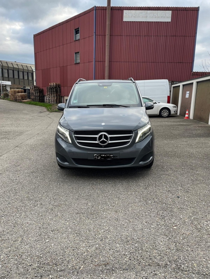 Luxuriöser Mercedes V-Klasse V 250 d BlueTec Van Mercedes-Benz Mercedes-Benz V-Klasse V447 Van V 250 d BlueTec Sw. Ed.kurz 4m