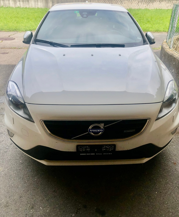 Volvo V40 2.0 D2 Kinetic Neuangebot 2025 Volvo Volvo V40 2.0 D2 Kinetic S/S