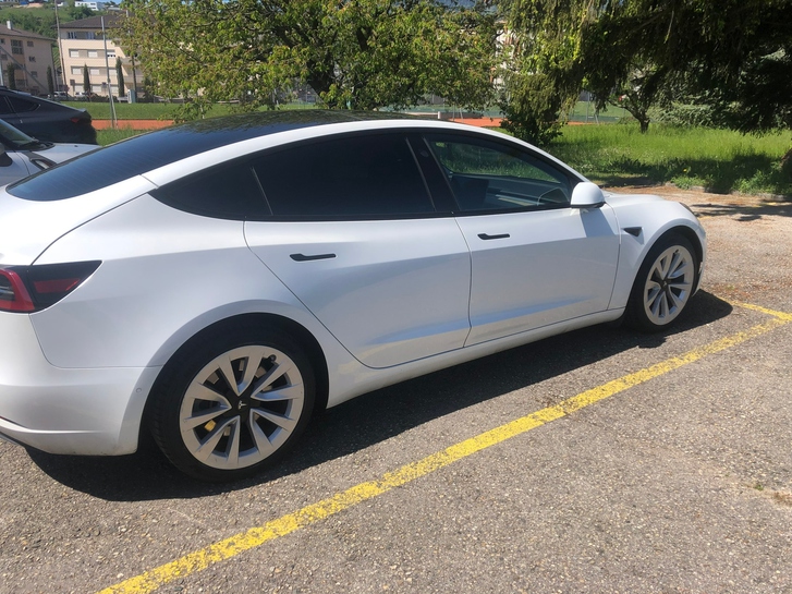 Tesla Model 3 Long Range mit Premium-Ausstattung Tesla Tesla Model 3 Long Range D