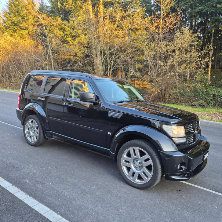 Dodge Nitro CRD R/T - Gut Erhalten, Viele Neue Teile Dodge Dodge Nitro 2.8 CRD R/T