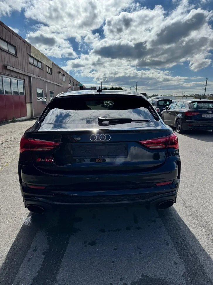 Audi RS Q3 Sportback 2025: Leistung und Luxus Audi Audi RS Q3 Sportback 2.5 TFSI quattro S-Tronic