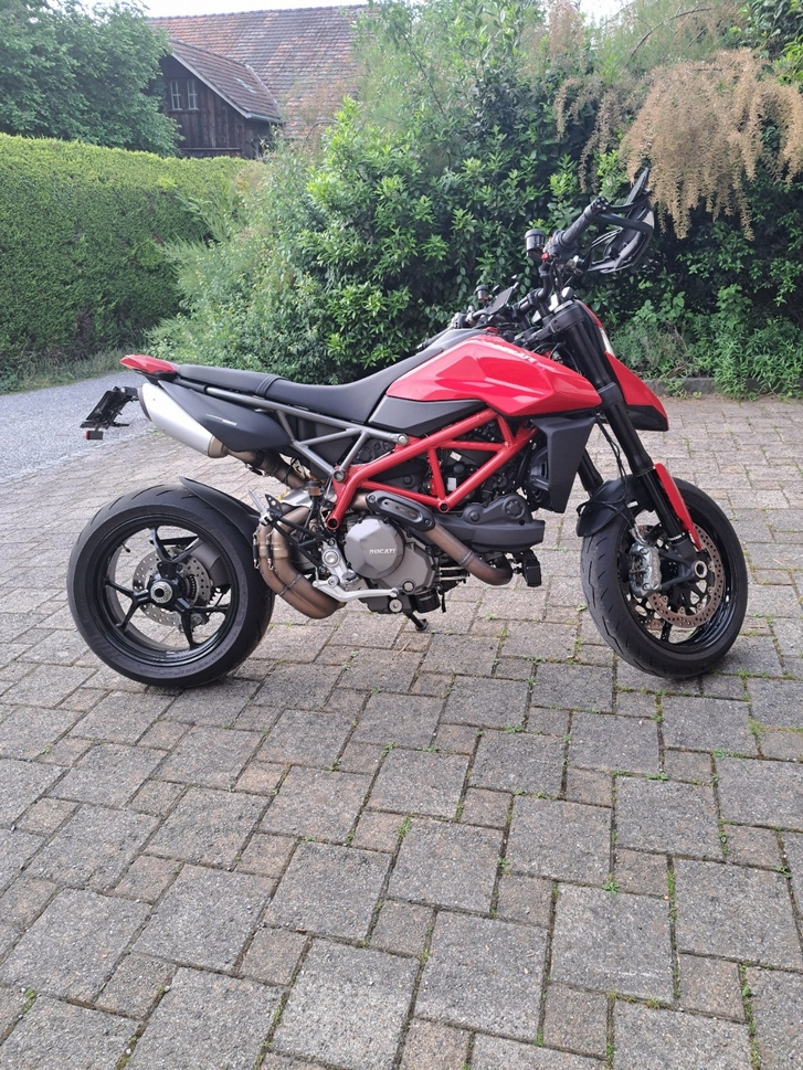 Ducati Hypermotard 950 - Top Zustand, nur 8500 km Ducati Ducati Hypermotard 950