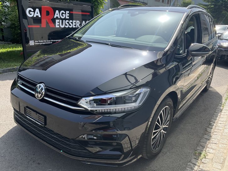 VW Touran 1.5 TSI Highline DSG - Top Ausstattung VW VW Touran 1.5 TSI Highline DSG