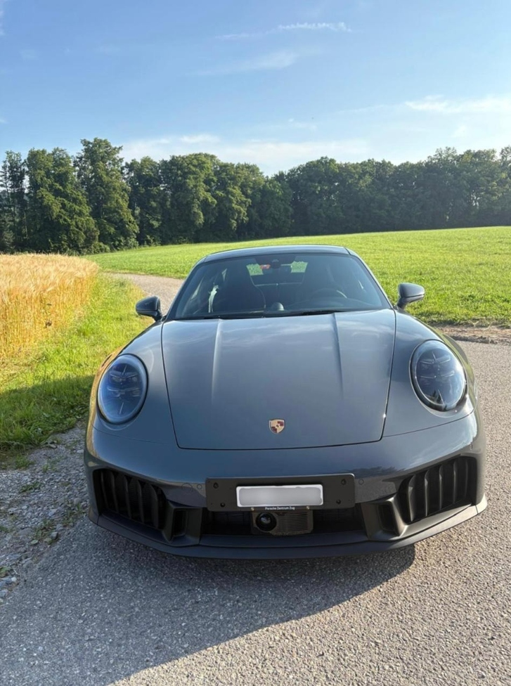 Porsche 911 Carrera 4 GTS PDK - Exklusiv in CH Porsche Porsche 911 Coupé 3.6 Carrera 4 GTS PDK