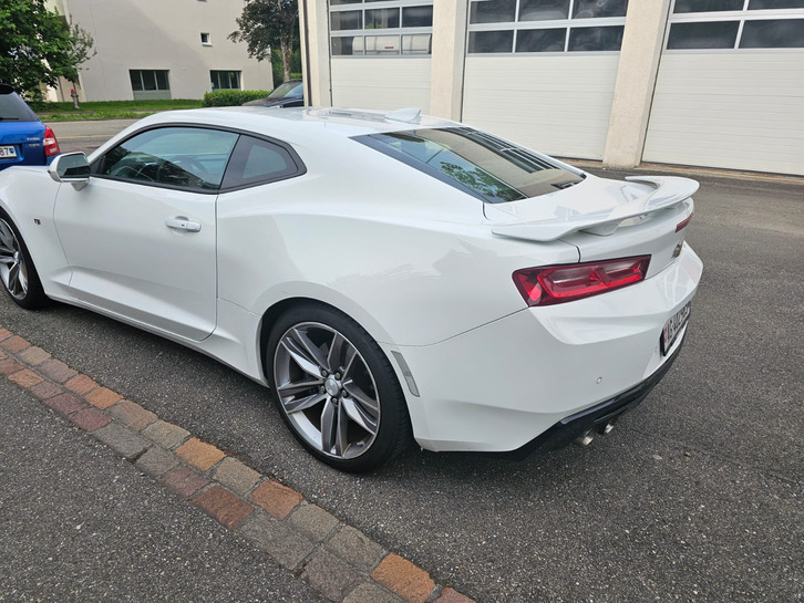 Chevrolet Camaro 6.2 V8 - Power und Luxus vereint Chevrolet Chevrolet Camaro 6.2 V8