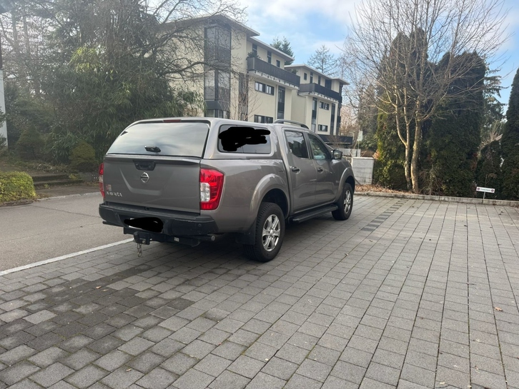 Nissan Navara 2.3 dCi Double Cab Tekna â?? Top Ausstattung Nissan Nissan Navara 2.3 dCi Double Cab Tekna