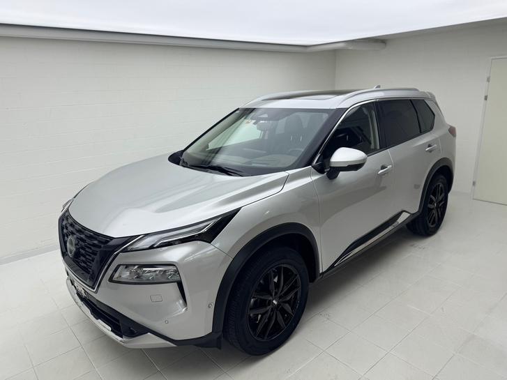 Nissan X-Trail 1.5 VC-T Tekna+ e-4orce, 7 Sitzer Nissan Nissan X-Trail 1.5 VC-T Tekna+ e-4orce 7P