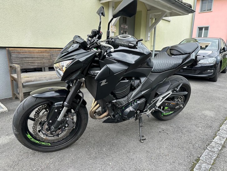 Kawasaki Z800 ABS gebraucht kaufen Schweiz KAWASAKI KAWASAKI Z 800 ABS