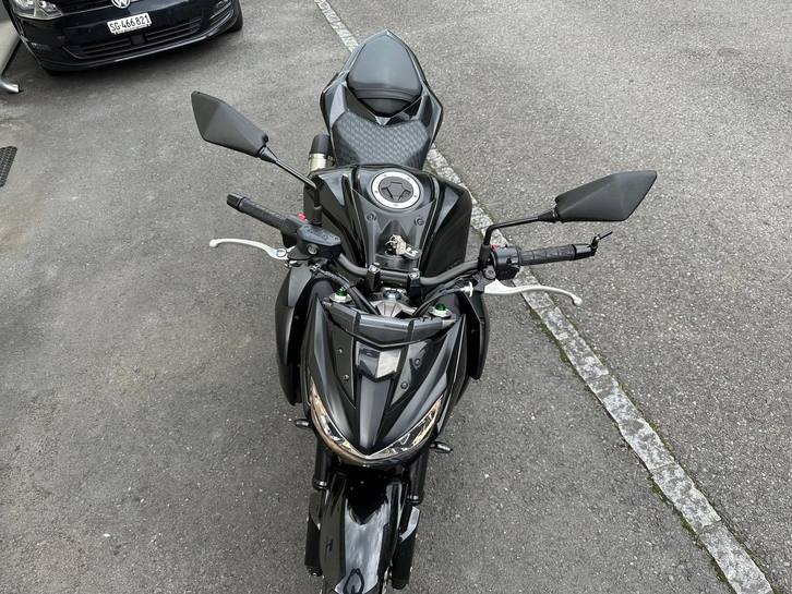 Kawasaki Z800 ABS gebraucht kaufen Schweiz KAWASAKI KAWASAKI Z 800 ABS