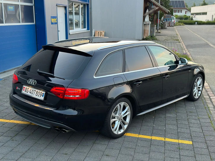 Audi S4 Avant 3.0 TFSI quattro - Top Zustand Audi Audi S4 Avant 3.0 V6 TFSI quattro