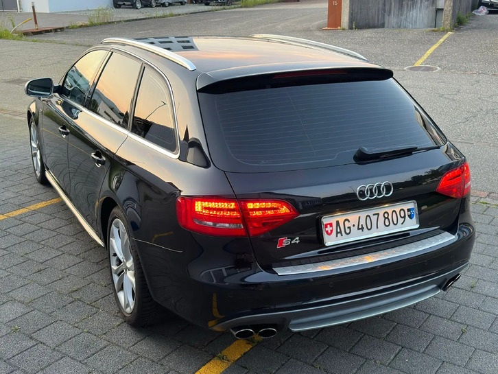 Audi S4 Avant 3.0 TFSI quattro - Top Zustand Audi Audi S4 Avant 3.0 V6 TFSI quattro