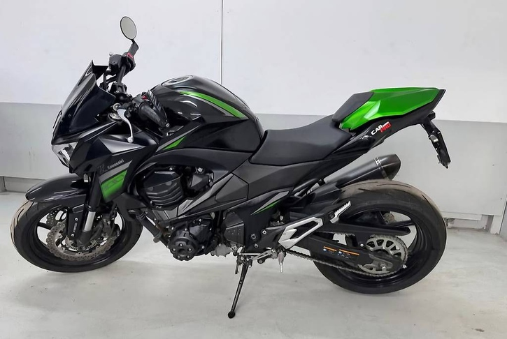Kawasaki Z800 ABS - Top Zustand, Unfallfrei KAWASAKI KAWASAKI Z 800 ABS