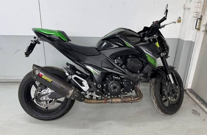 Kawasaki Z800 ABS - Top Zustand, Unfallfrei KAWASAKI KAWASAKI Z 800 ABS