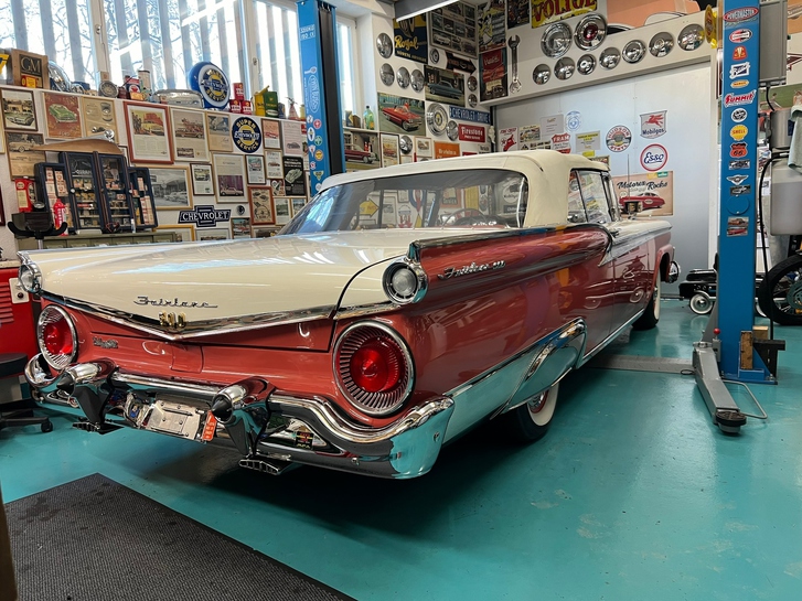 Ford 500 Sunliner - Restaurierter Klassiker CHF Ford Ford 500 Sunliner