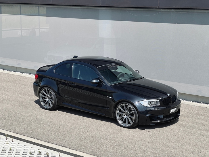 BMW 1er Coupe E82 M mit Tuning & Top-Ausstattung BMW BMW 1er Reihe E82 Coupé M