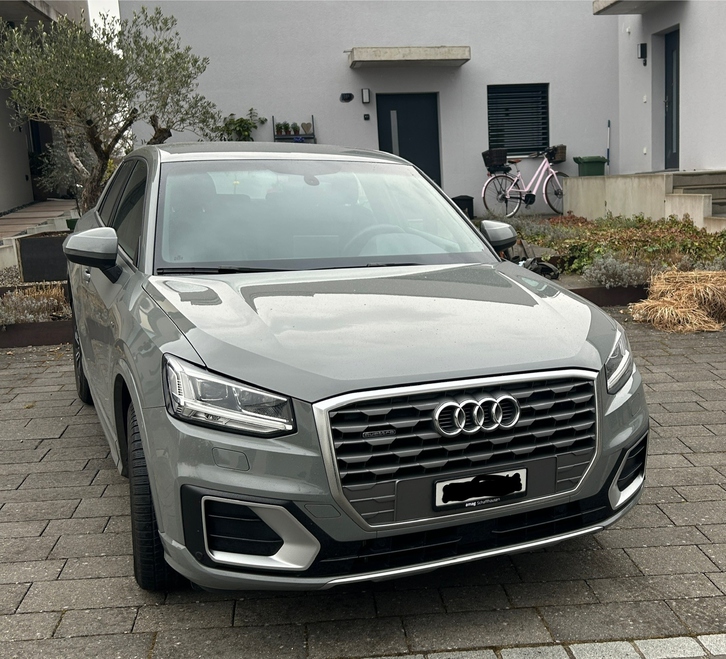 Audi Q2 2.0 TFSI quattro Sport 2025 - Top Zustand Audi Audi Q2 2.0 40 TFSI Sport quattro S-Tronic