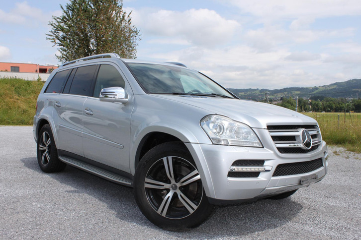 Mercedes-Benz GL-Klasse X164 GL 500 V8