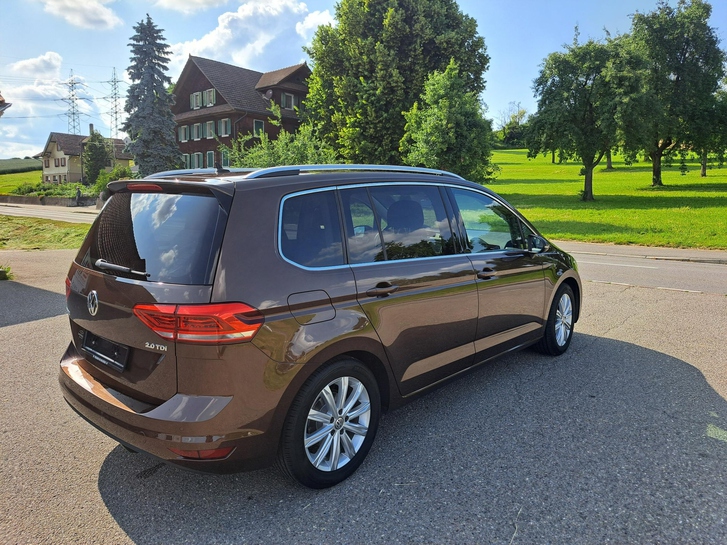VW Touran 2.0 TDI SCR Highline DSG - Top Ausstattung VW VW Touran 2.0 TDI SCR Highline DSG