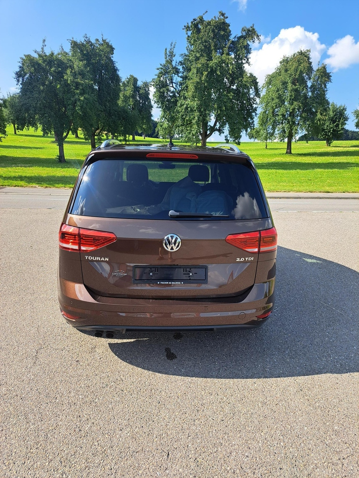 VW Touran 2.0 TDI SCR Highline DSG - Top Ausstattung VW VW Touran 2.0 TDI SCR Highline DSG