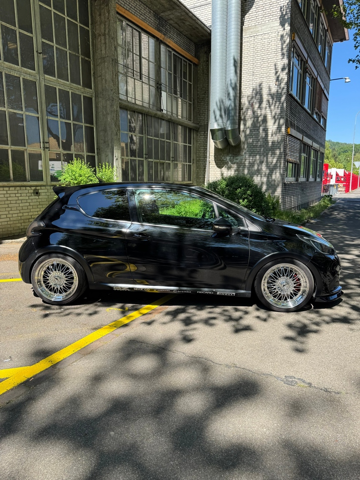 Peugeot 208 1.6 Turbo GTi Sport