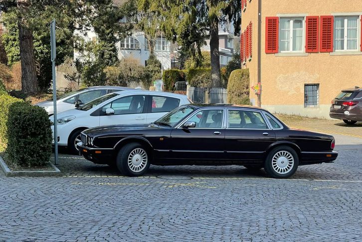 Luxuriöser Daimler Six 4.0 â?? Leder, Klima, Tempomat Daimler Daimler Six 4.0