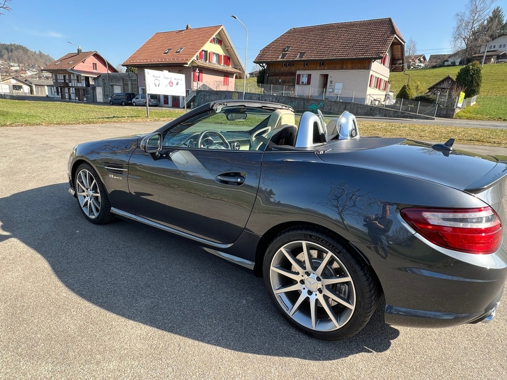 Sportlicher Mercedes SLK 55 AMG Cabrio in Top-Zustand Mercedes-Benz Mercedes-Benz SLK-Klasse R172 Cabriolet SLK 55 AMG