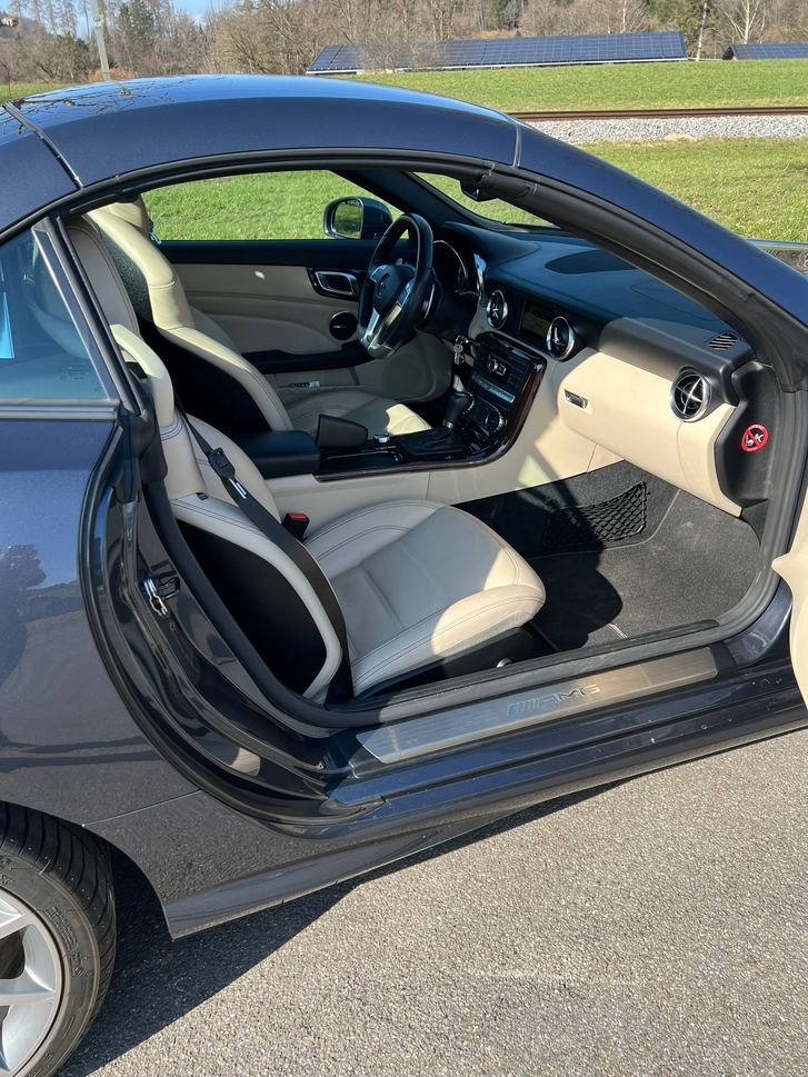 Sportlicher Mercedes SLK 55 AMG Cabrio in Top-Zustand Mercedes-Benz Mercedes-Benz SLK-Klasse R172 Cabriolet SLK 55 AMG
