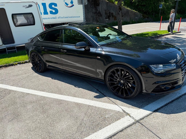 Luxuriöser Audi A7 Sportback 3.0 TDI Quattro Audi Audi A7 Sportback 3.0 V6 TDI 320 quattro