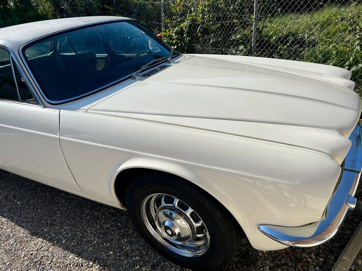 Eleganter Jaguar XJ-6 2.8 - Veteran mit Stil Jaguar Jaguar XJ-6 2.8