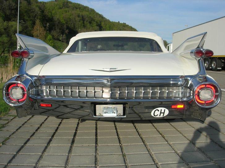 CADILLAC Serie 62 Cabrio