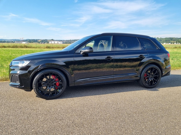 Luxuriöser Audi SQ7 SUV 4.0 V8 TFSI kaufen Audi Audi SQ7 SUV 4.0 V8 TFSI quattro T-Tronic