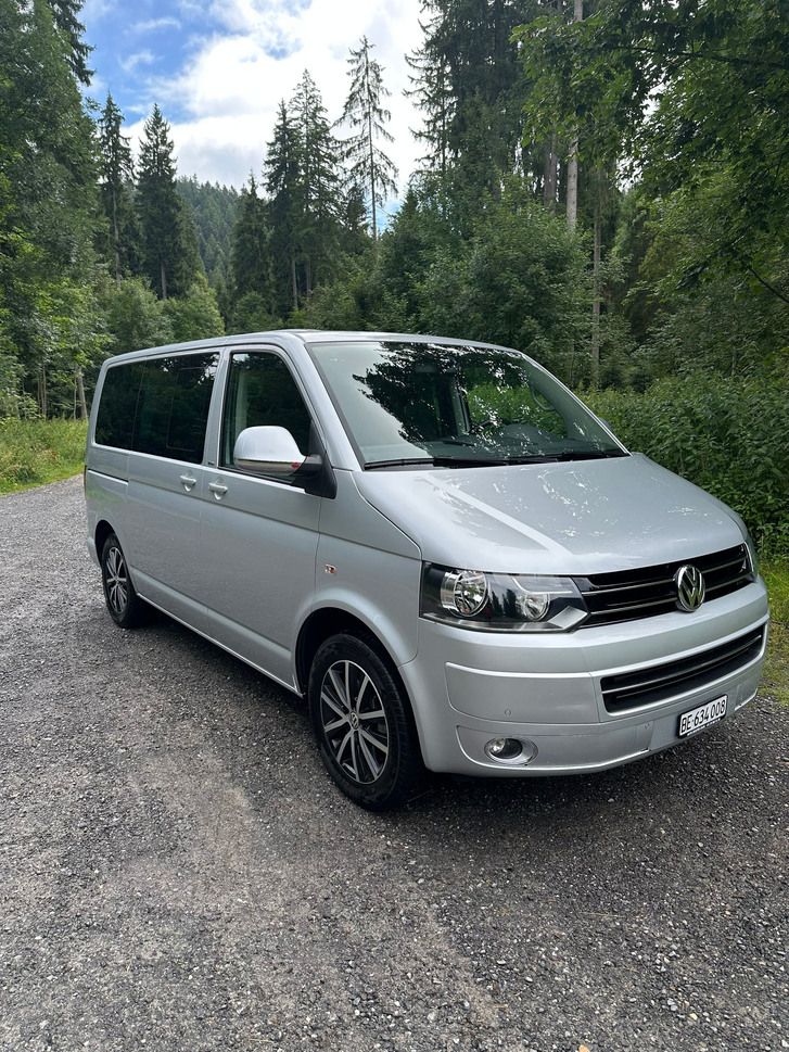 VW T5 Multivan 2.0 TDI - Top Ausstattung, gepflegt VW VW T5 Multivan 2.0 TDI 180 BMT FA Cup DSG 4m