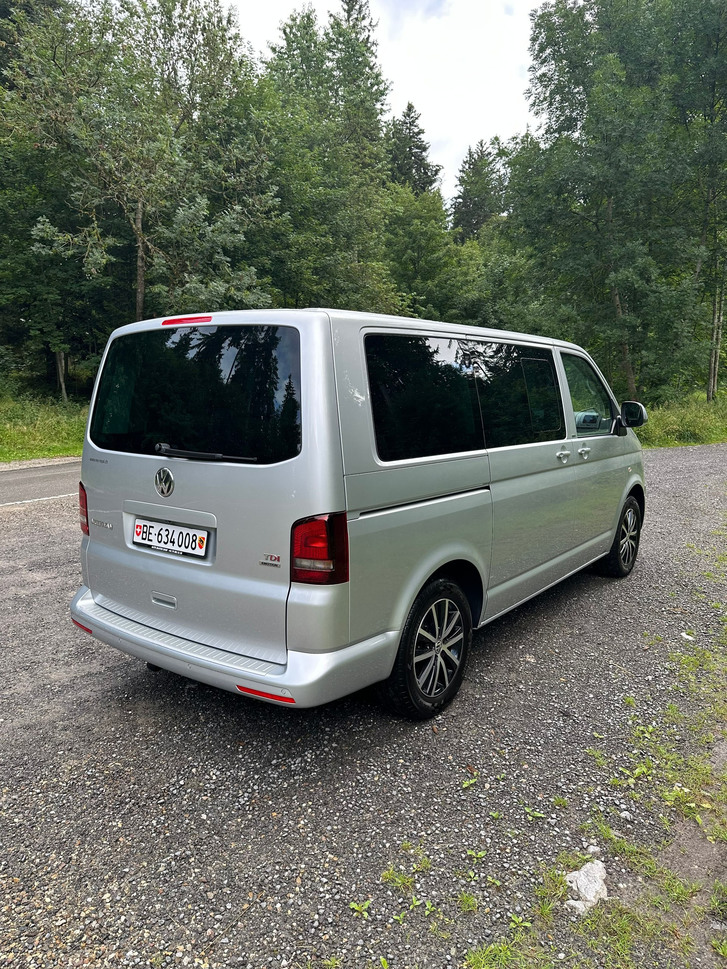 VW T5 Multivan 2.0 TDI - Top Ausstattung, gepflegt VW VW T5 Multivan 2.0 TDI 180 BMT FA Cup DSG 4m