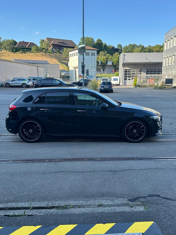 Mercedes-Benz A-Klasse W177 A 250 AMG Line 4m