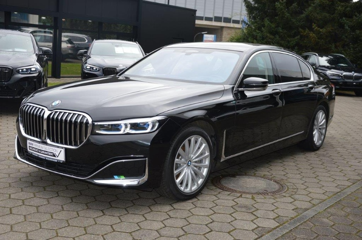 Luxuriöser BMW 750Li xDrive - Top Ausstattung, Service inkludiert BMW BMW 7er Reihe G12 750Li xDrive