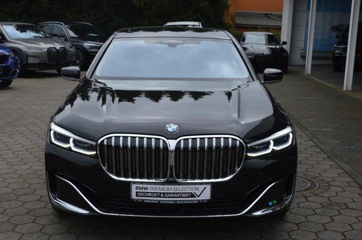 Luxuriöser BMW 750Li xDrive - Top Ausstattung, Service inkludiert BMW BMW 7er Reihe G12 750Li xDrive