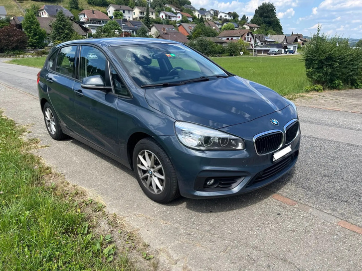 BMW 218i Active Tourer | Familienauto in Top Zustand BMW BMW 2er Reihe F45 Active Tourer 218i