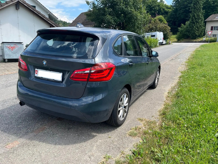BMW 218i Active Tourer | Familienauto in Top Zustand BMW BMW 2er Reihe F45 Active Tourer 218i