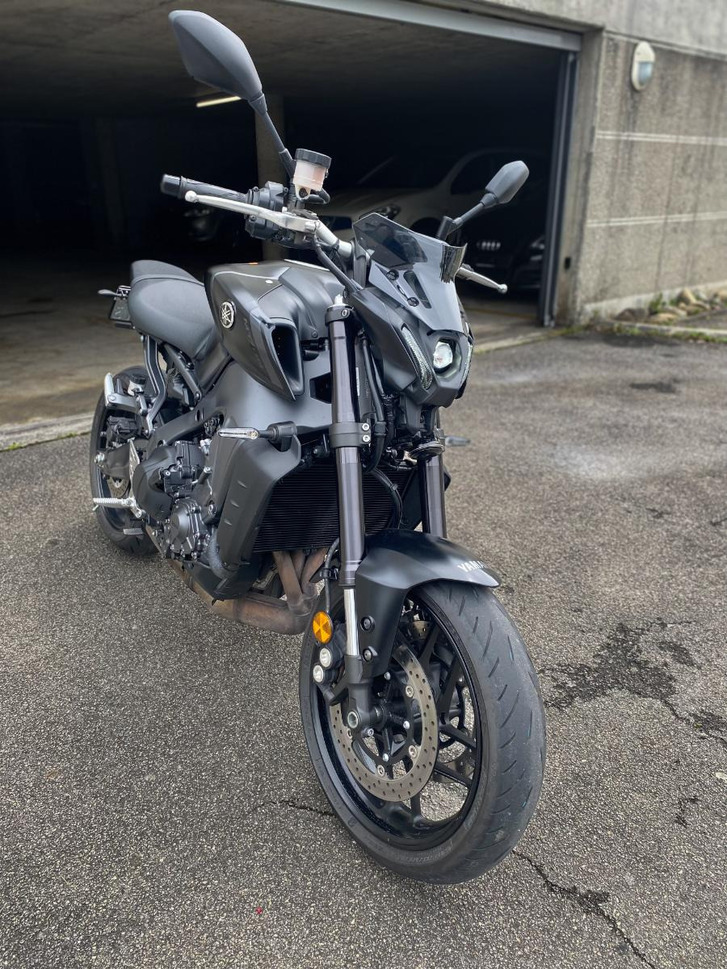 Yamaha MT-09 in Top-Zustand mit ABS und Extras YAMAHA YAMAHA MT-09