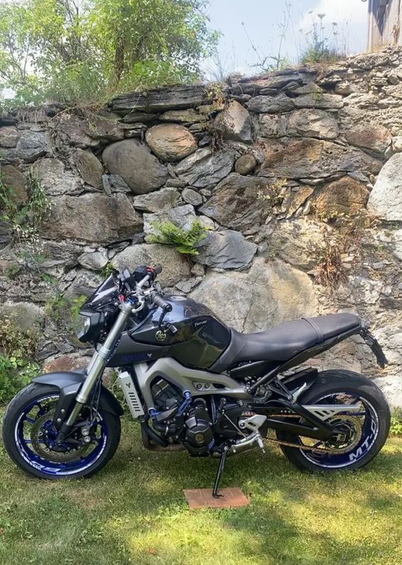 YAMAHA MT-09 ABS