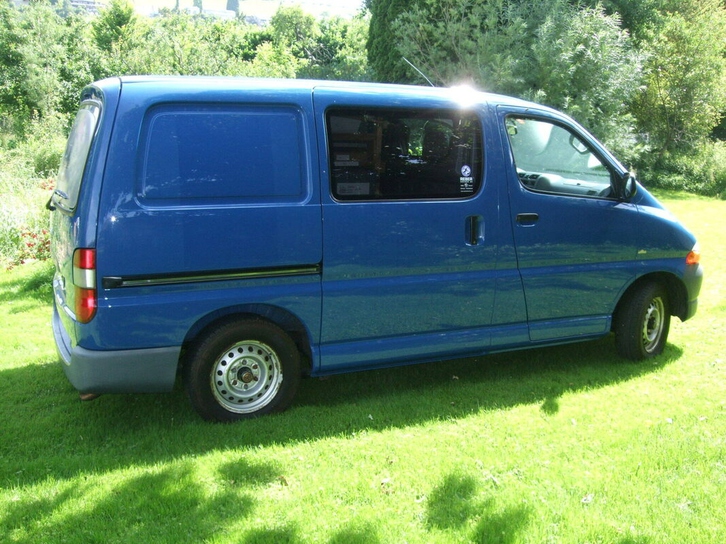 Toyota Hiace 2.7 - Gut gepflegt, 1. Hand, Top Zustand Toyota Toyota Hiace 2.7