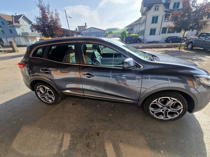 Renault Kadjar 1.2 TCe Swiss Edition EDC - Top Zustand Renault Renault Kadjar 1.2 TCe Swiss Edition EDC