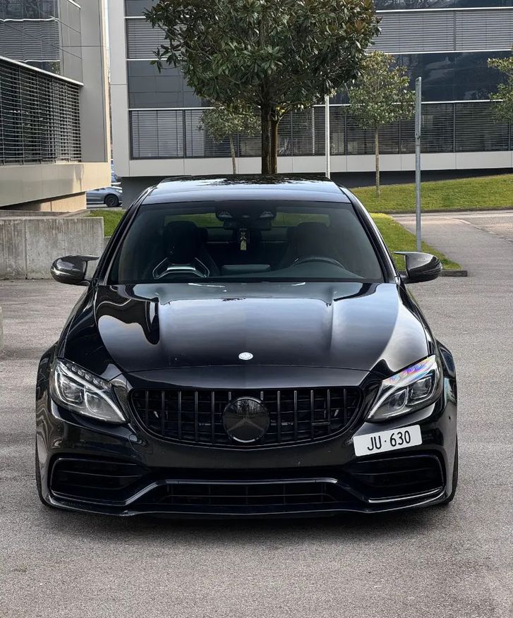 Mercedes-Benz C-Klasse W205 C 63 S AMG